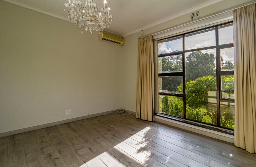 8 Bedroom Property for Sale in Helderberg Estate Western Cape